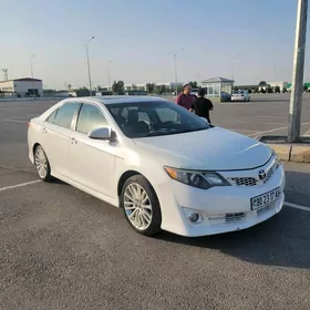 Toyota Camry 2012