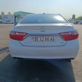 Toyota Camry 2016