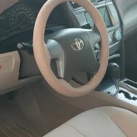 Toyota Camry 2010