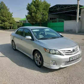 Toyota Corolla 2011