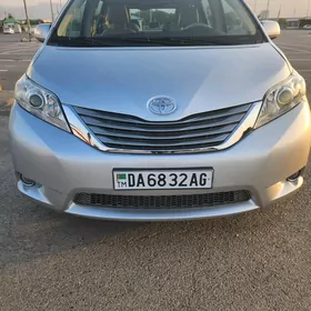 Toyota Sienna 2012