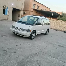 Toyota Previa 1993