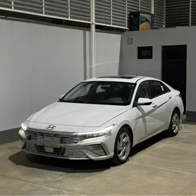 Hyundai Elantra 2024