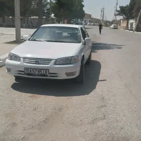 Toyota Camry 1997