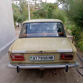 Lada 2103 1980