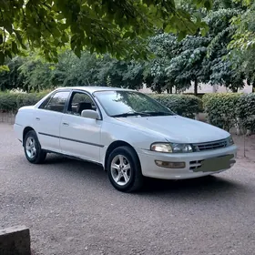 Toyota Carina 1993