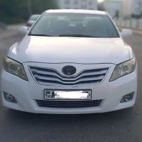 Toyota Camry 2010