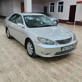 Toyota Camry 2004