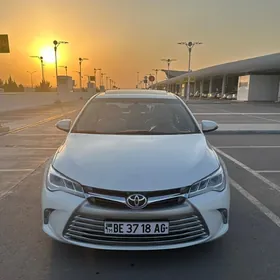 Toyota Camry 2015