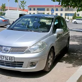 Nissan Versa 2008