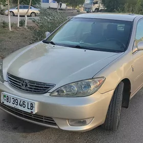 Toyota Camry 2004