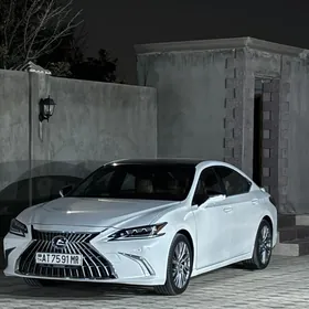 Lexus ES 350 2019