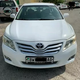 Toyota Camry 2010