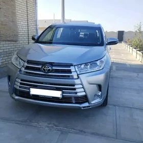 Toyota Highlander 2019