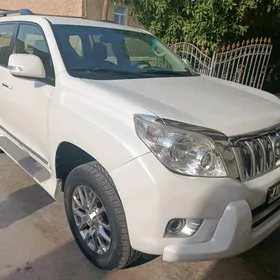 Toyota Land Cruiser Prado 2011