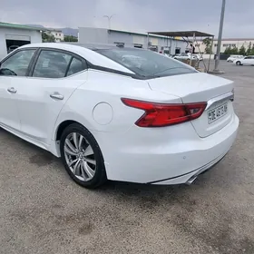 Nissan Maxima 2018