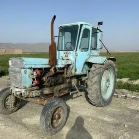 MTZ T-28 2004