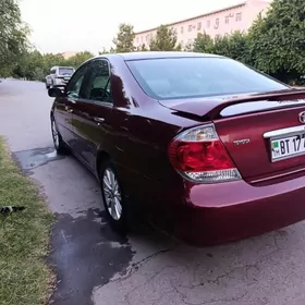 Toyota Camry 2005