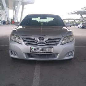 Toyota Camry 2010