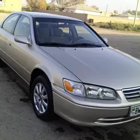 Toyota Camry 2000