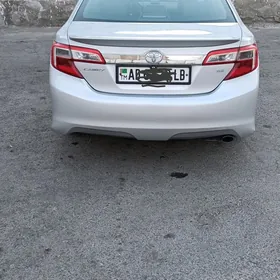 Toyota Camry 2013