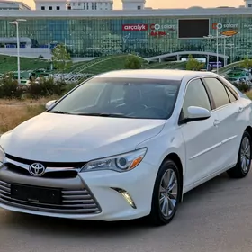 Toyota Camry 2016