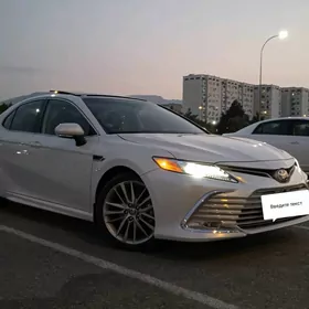 Toyota Camry 2023