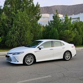 Toyota Camry 2018