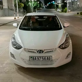 Hyundai Elantra 2012