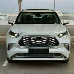 Toyota Highlander 2022