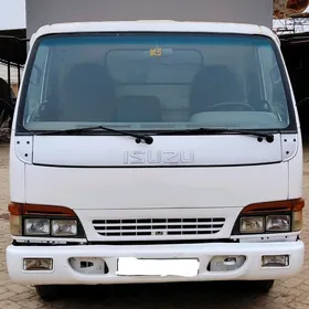 Isuzu Forward 1999