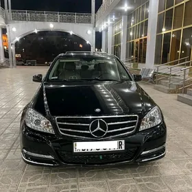 Mercedes-Benz C-Class 2010