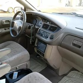 Toyota Sienna 2002