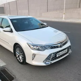 Toyota Camry 2017