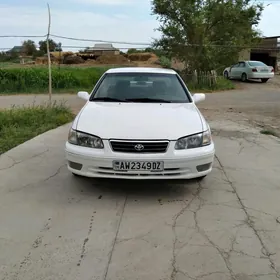 Toyota Camry 2000