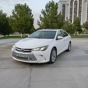 Toyota Camry 2017