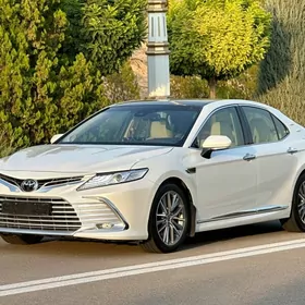 Toyota Camry 2022