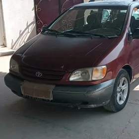 Toyota Sienna 2001