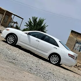 Toyota Camry 2010