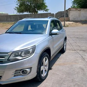 Volkswagen Tiguan 2012