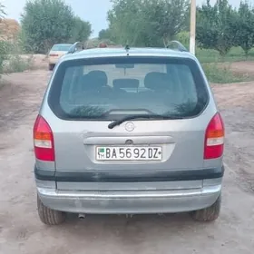 Opel Zafira 2001