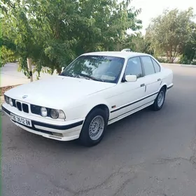 BMW 525 1989