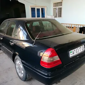 Mercedes-Benz 230E 1993