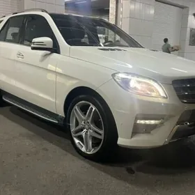 Mercedes-Benz ML400 2015