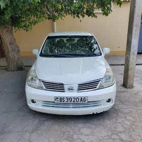 Nissan Tiida 2006