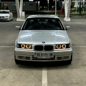 BMW 320 1992