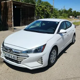 Hyundai Elantra 2019