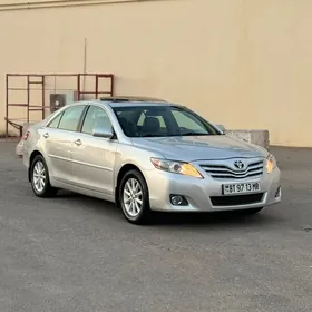 Toyota Camry 2011