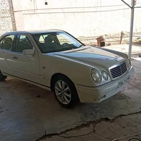 Mercedes-Benz E320 1998