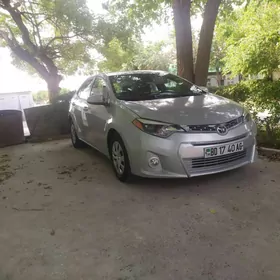 Toyota Corolla 2015